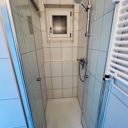 דירה Krabbe-backbord Terrassenhaus בוסום